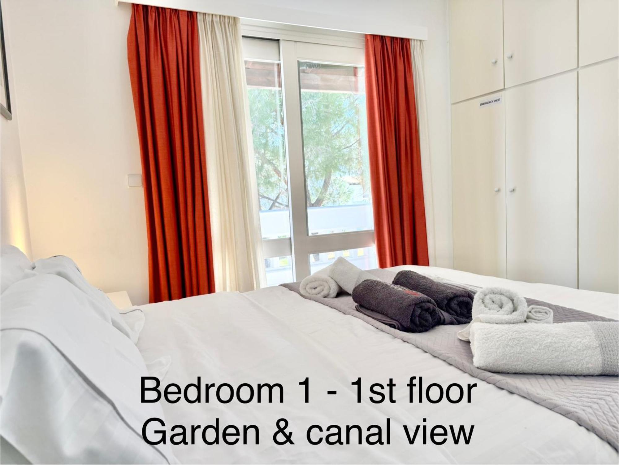 Villasonboard Dock Villa 3 Bed, 3 Bath, Canal, Greek Venice Porto Hydra Plepi Экстерьер фото